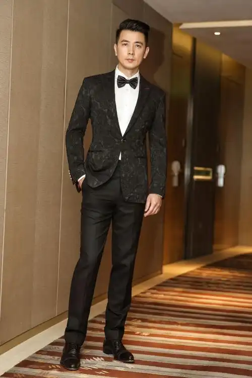 保剑锋时尚黑白大片 温润雅致彰显绅士品格