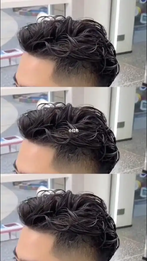 烫后不需要过多打理的帅气背头