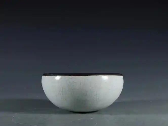 古玩收藏  #老窑瓷器  #杯子收藏家  南宋官窑月白釉钵.