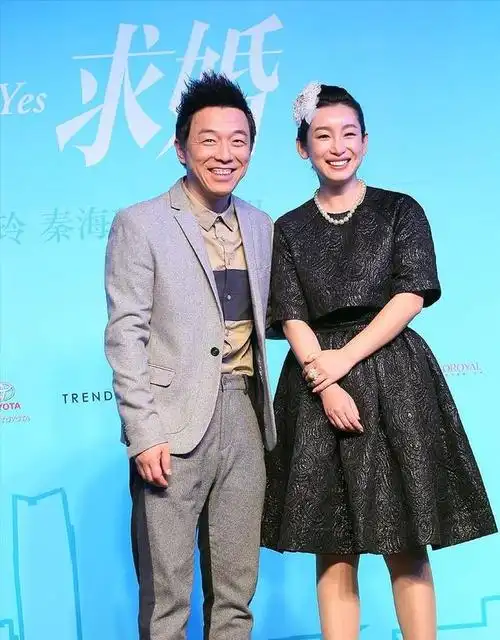 黄渤:曾被林志玲公开表白,成名后和素人妻子结婚,两人恩爱至今