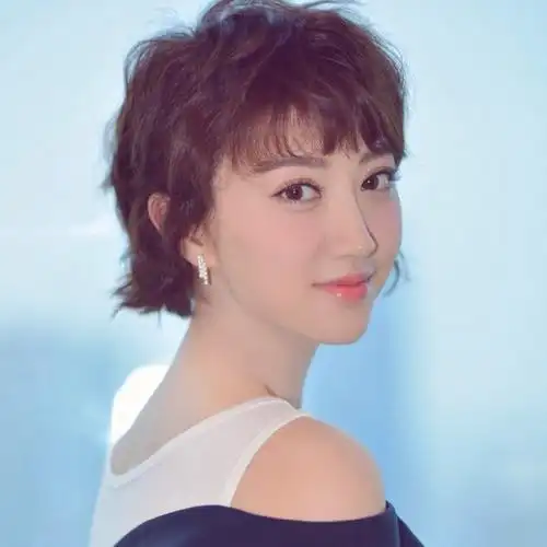 景甜的一组美照,太美了,容貌清秀,笑容甜美,你最喜欢哪一张?