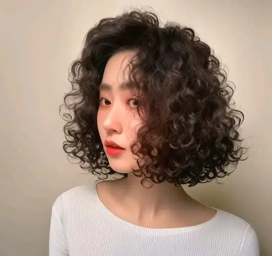 全头烫波波头,内扣波波头,一刀切波波头,挂耳短发,你爱哪一种