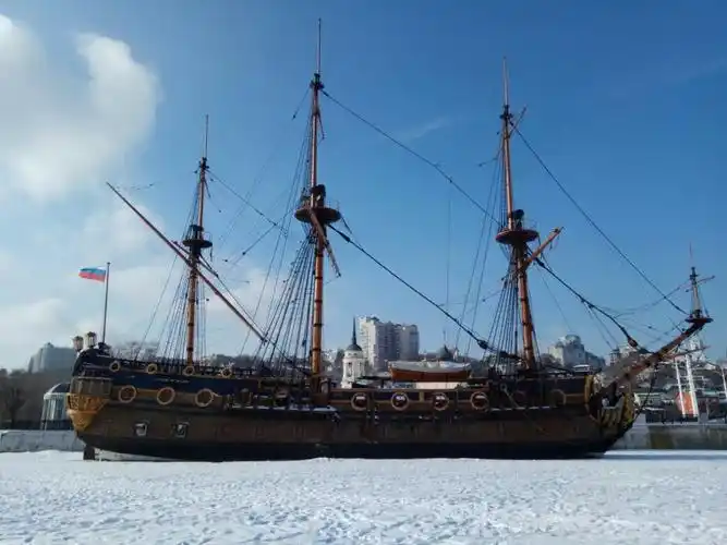 现代唯一成功复原的风帆战列舰