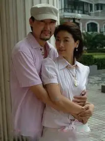 使小李琳前夫李雪涛个人资料遭网友热搜,而小李琳与前夫离婚的原因也