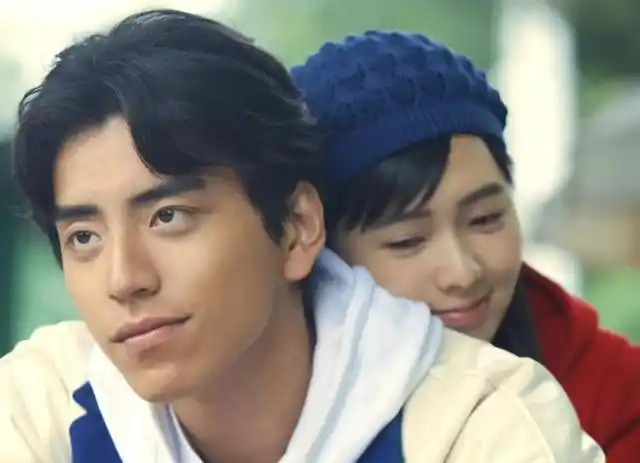 那一年宋芸桦正在台湾爆红的时候,还演了一部电视剧《唯一继承者》