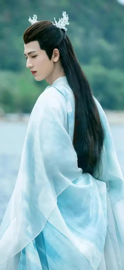 陈晓眉清目秀,邓为美帅,而他的气质很难超越