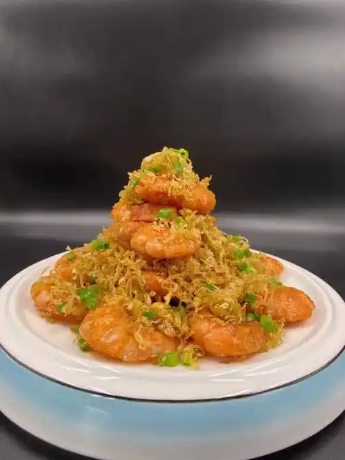 云南民族菜烹饪大师张彦冰-云南滇厨网