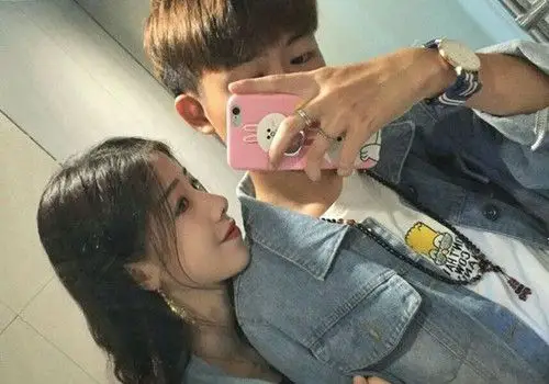 高颜值秀恩爱情侣图片_怦然心动的你