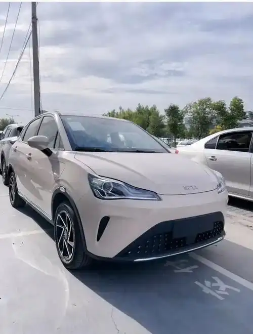 哪吒汽车新能源车