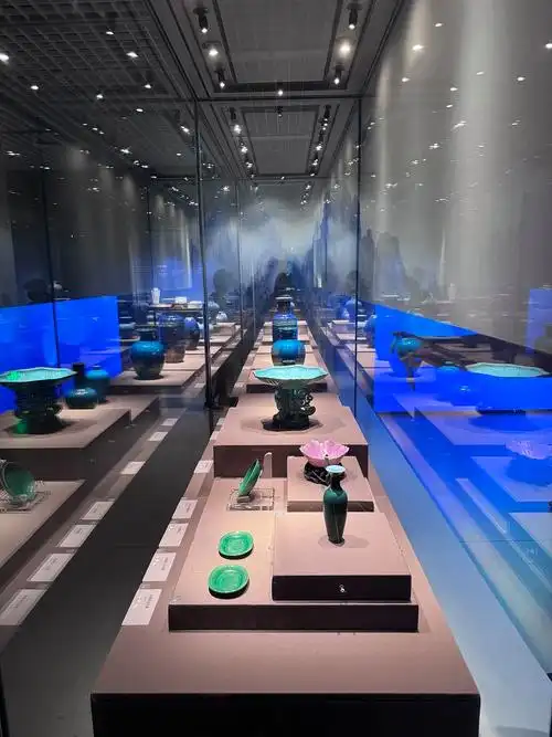 一抹"中国青"点亮南京六朝博物馆