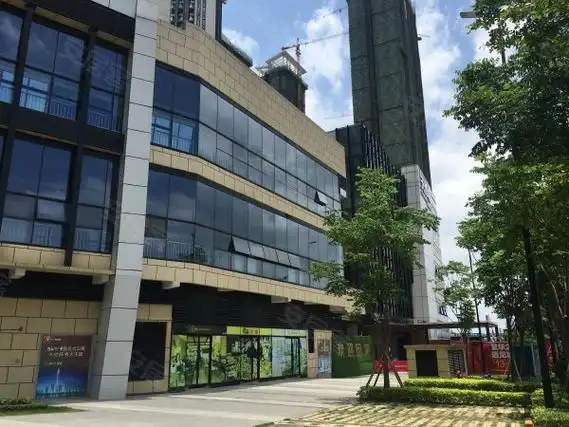 南宁良庆良庆镇天誉城(商住楼)地铁口 复式大房 可半空可自住出租房源