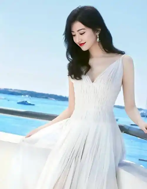 景甜 白色长裙飞舞的感觉,好仙哦!_图片_网络_照片