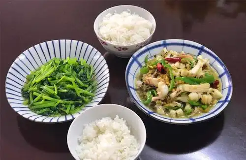 原创宅家10天不出门,和孩子2个人的午餐吃点啥?家常便饭吃得香