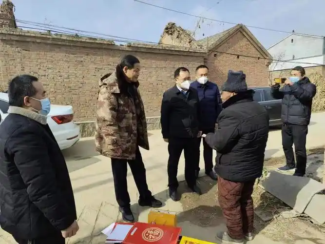 夏邑县委常委,统战部部长李建领到孔庄乡走访慰问建国