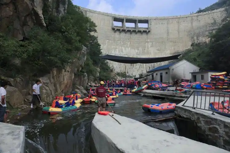 标题:红安对天河漂流