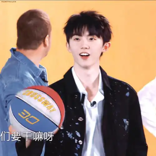 萧敬腾马嘉祺打篮球