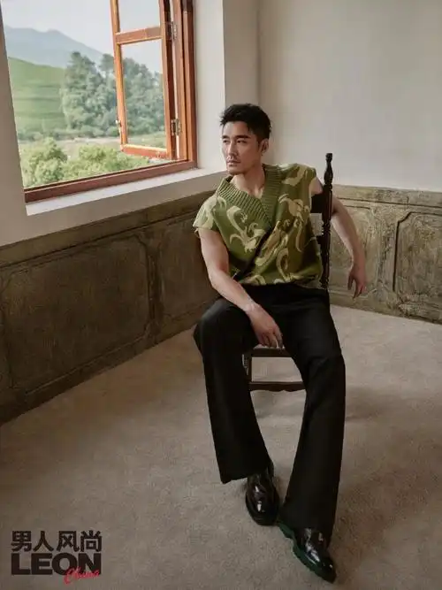 生活中怡然自得,工作的时候又感觉换了一个人,胡兵厉害的是总能在二者