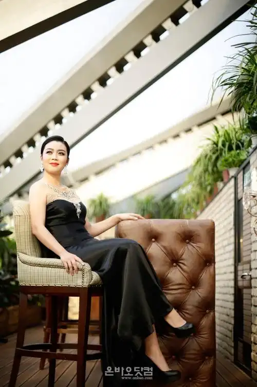 北朝鲜歌手,金松美