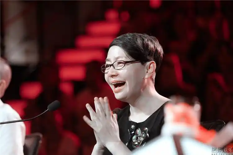 宋丹丹被指"哈哈"音效担当