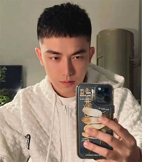 韩式男生人气短发 栗子头时尚再流行_男士短发 - 美发站