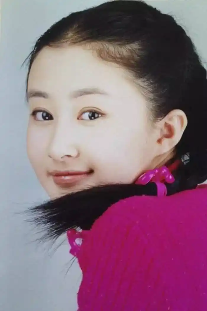 她新戏完爆景甜整容风波频遭白眼惨被猪队友连累20年无法爆红