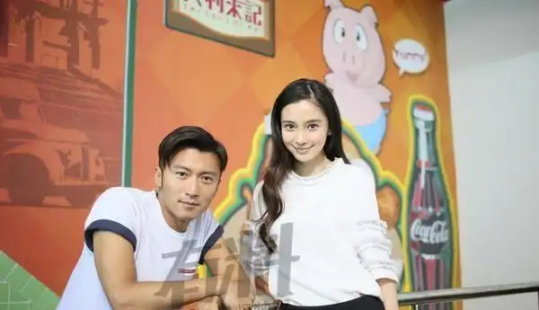 谢霆锋angelababy开心进餐图片两人兄弟相称