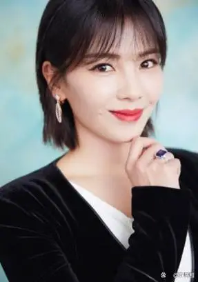 回顾事实证明,"国民女神"刘涛,已走上演员的另一条路