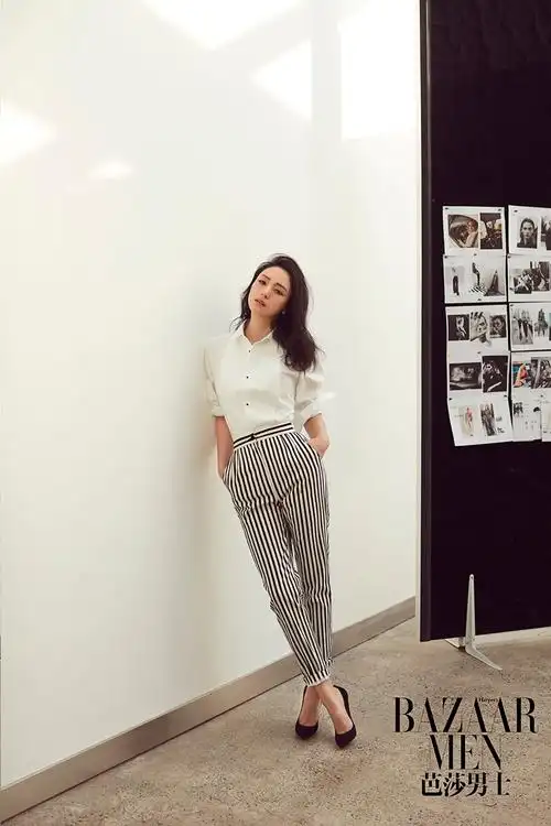 董璇最新时尚大片曝光 简练西装总攻气十足