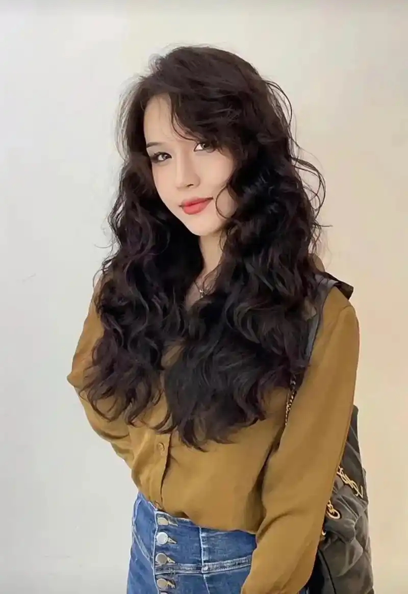 疫情影响  大家都不容易  做头发找我.#慵懒风烫发发型推荐 - 抖音