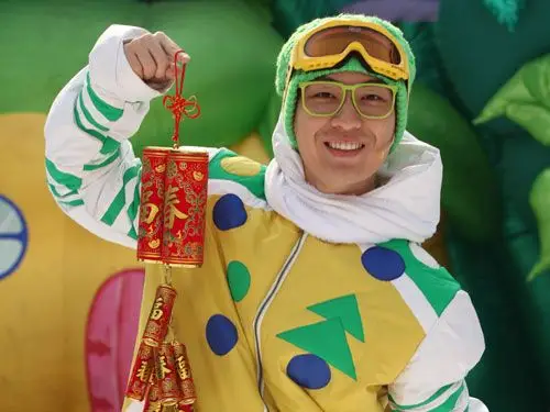 主持人:毛毛虫主持人:阿偶主持人:青蛙王子卡通人偶丑小鸭,兔子,海的