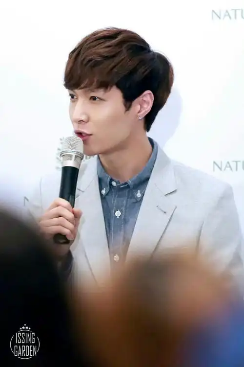 张艺兴lauv新歌rb2u