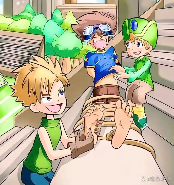 三个可爱的小男孩(《数码宝贝》中的角色)互相挠脚丫子!