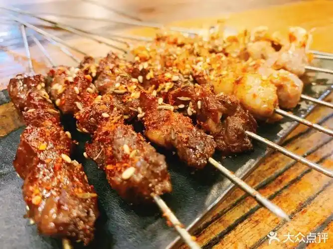 旮哒东北传统烧烤大石南路店