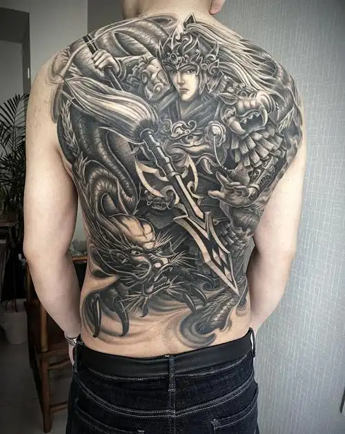 赵云满背纹身图片_背部新传统赵子龙赵云纹身图案(2)_河南省许昌市