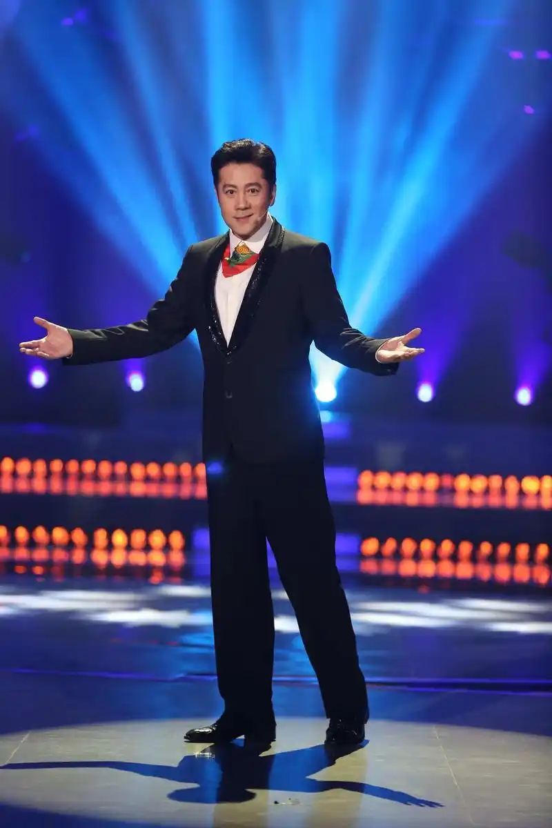 蔡国庆节目化身段子手幽默频现金句