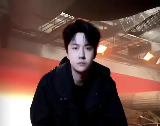 杨幂长肉刘诗诗嘴歪,杨紫年龄感骤增|杨洋|陈乔恩|女明星_网易订阅