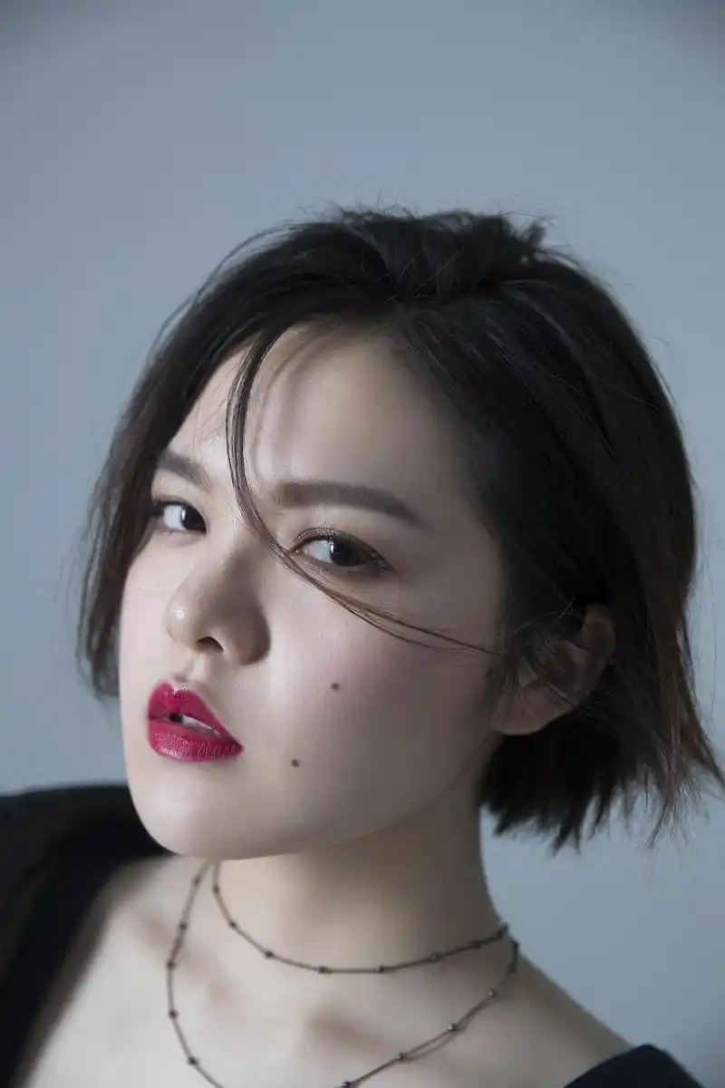 "四有青年"刘思涵颠覆玩转视频短剧 上演都市如懿传