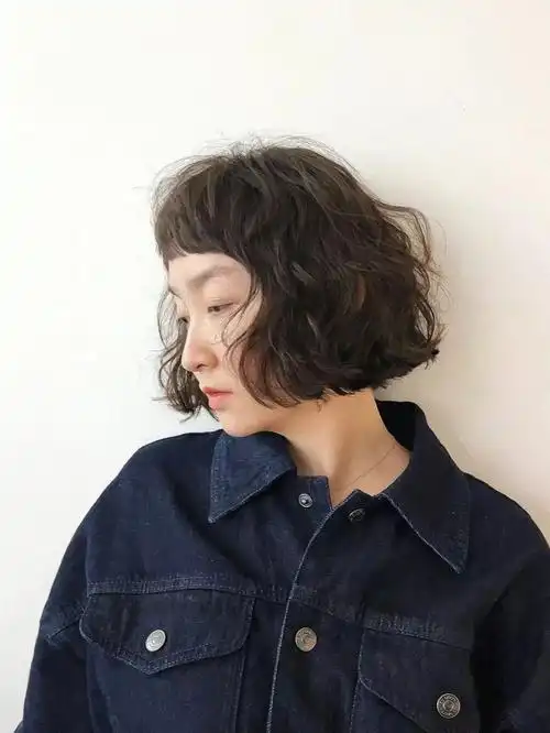 适合圆脸.瓜子脸.#造型师范冬冬  #烫发  #圆脸发型推荐  #发型