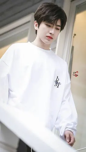 蔡徐坤白马王子