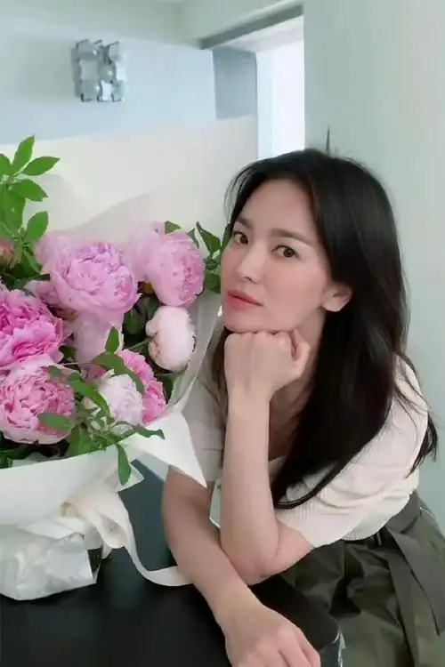 黑暗荣耀|宋慧乔 乔妹不同时期的生活照#.lns