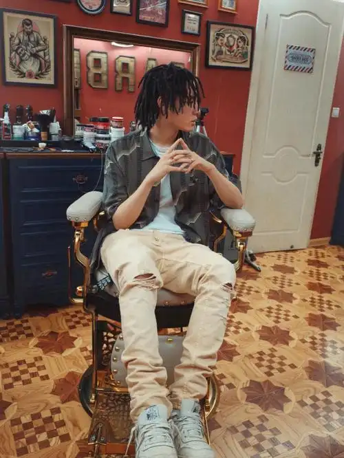 短脏辫真发脏辫说唱歌手