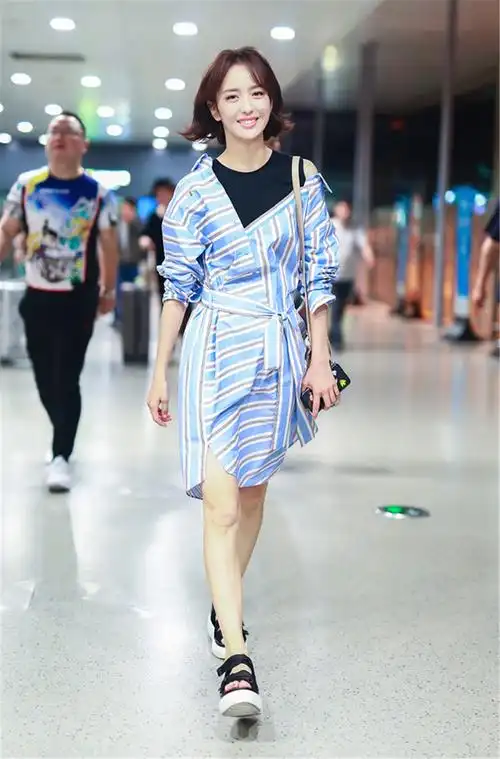 6张佟丽娅街拍混搭系 衣着得体 落落大方