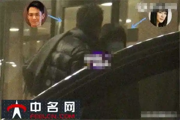 钟汉良谢易桦同框 疑似提前过圣诞节