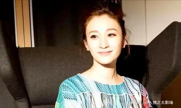 然而,与鄢颇的关系并没有像李小冉所期待的那样顺利.