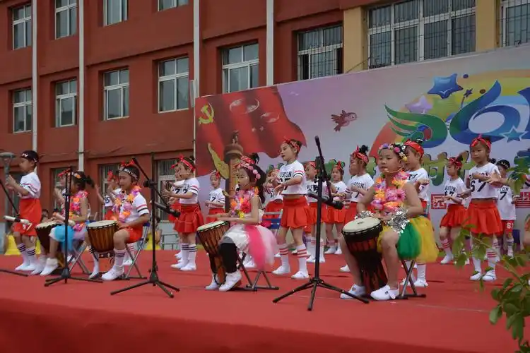 铁西区共同小学喜迎六一儿童节拍摄花絮