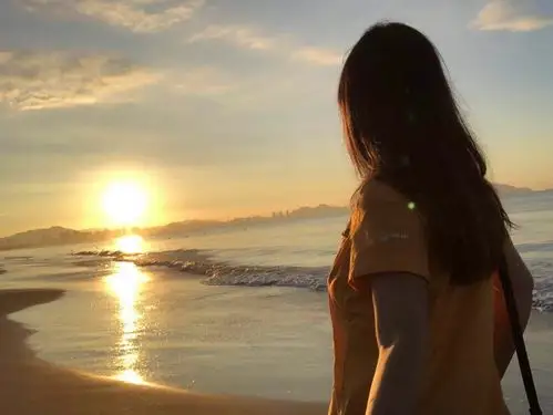 心满阳光,襟怀芬芳!——感慨三姨母女亲暖!