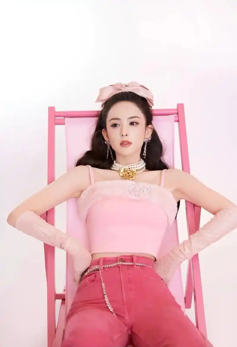 明星古力娜扎图片分享 古力娜扎,1992年5月2日生,中国 - 抖音