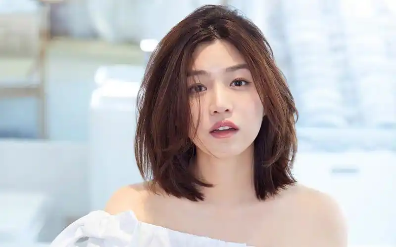 陈妍希男人装时尚性感写真高清桌面壁纸