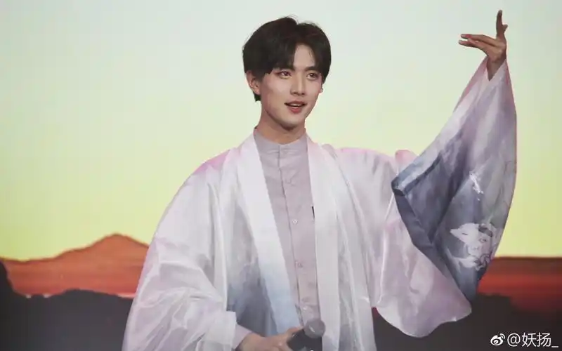 【金陵国风纪】《大漠谣》——妖扬