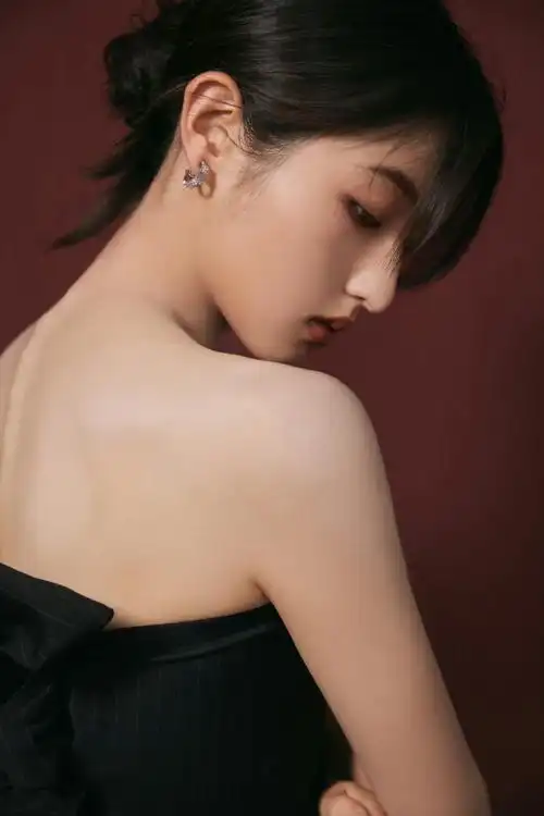 张子枫七月行程图来啦～妹妹一直在剧组拍戏诶期待张子枫的新作品